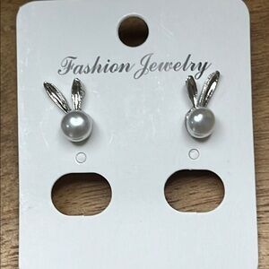 Pearl Face Bunnies-NWT